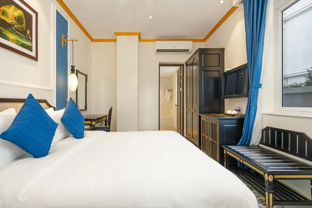 Hoi An Blue Sky Boutique Hotel & Spa הוי אן